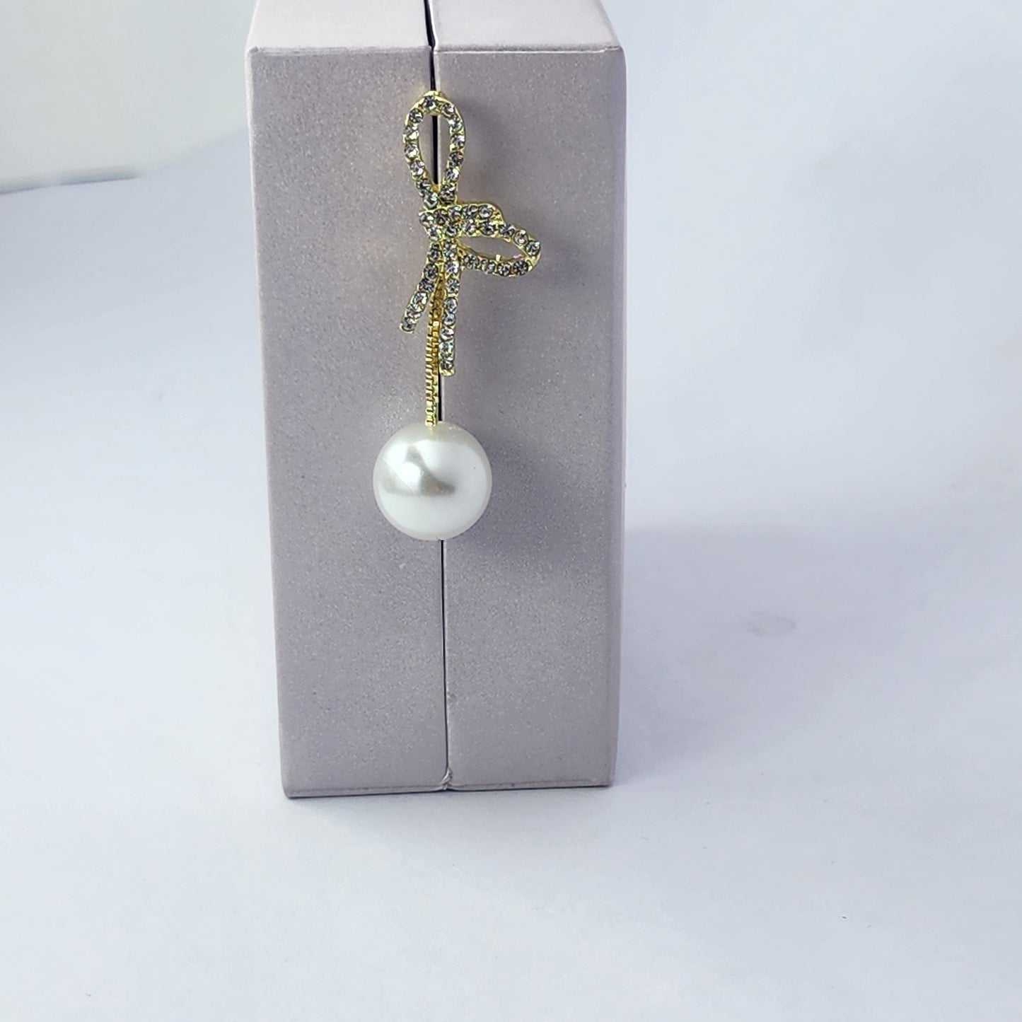 Bow Beautiful Pearl Earring - GoDazzle