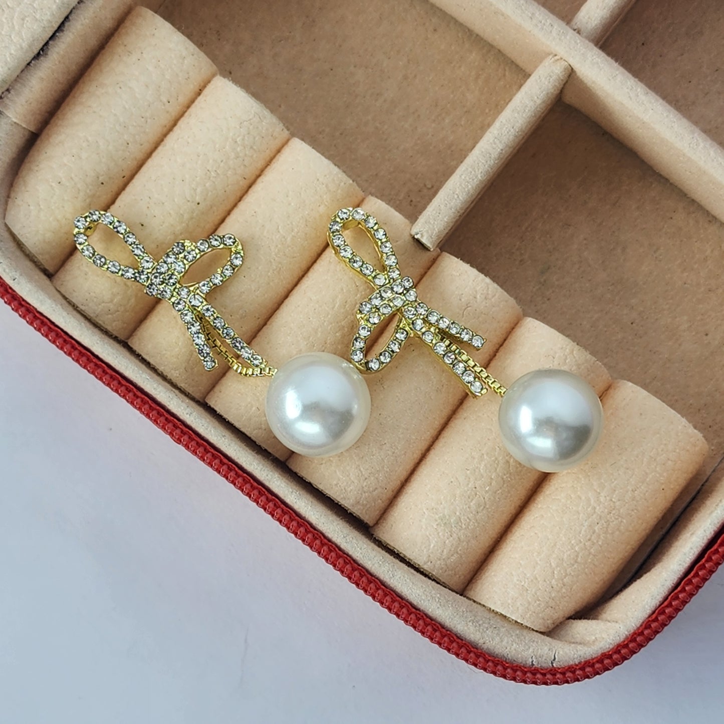Bow Beautiful Pearl Earring - GoDazzle
