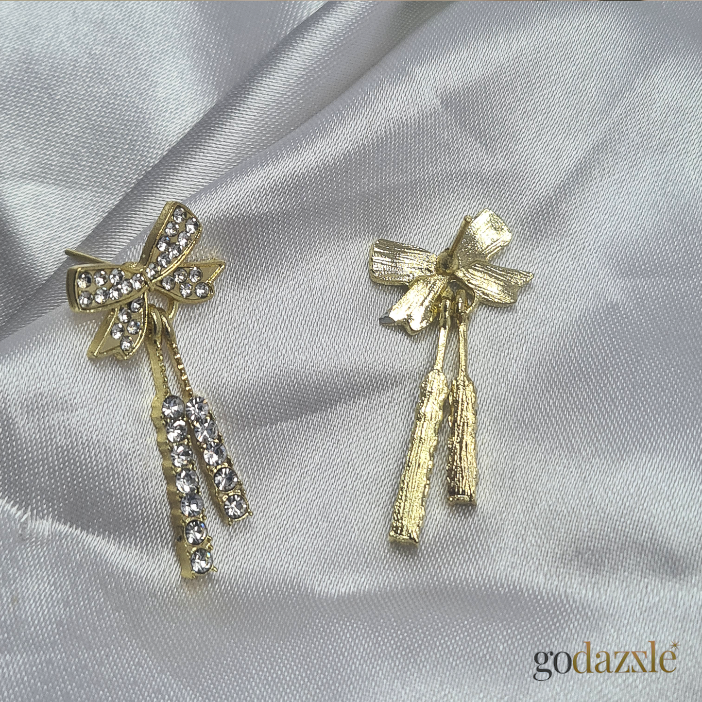 AD Bow Dangler - GoDazzle