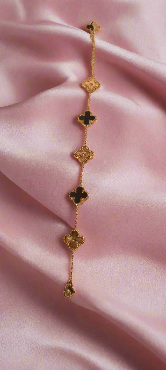 clove bracelet