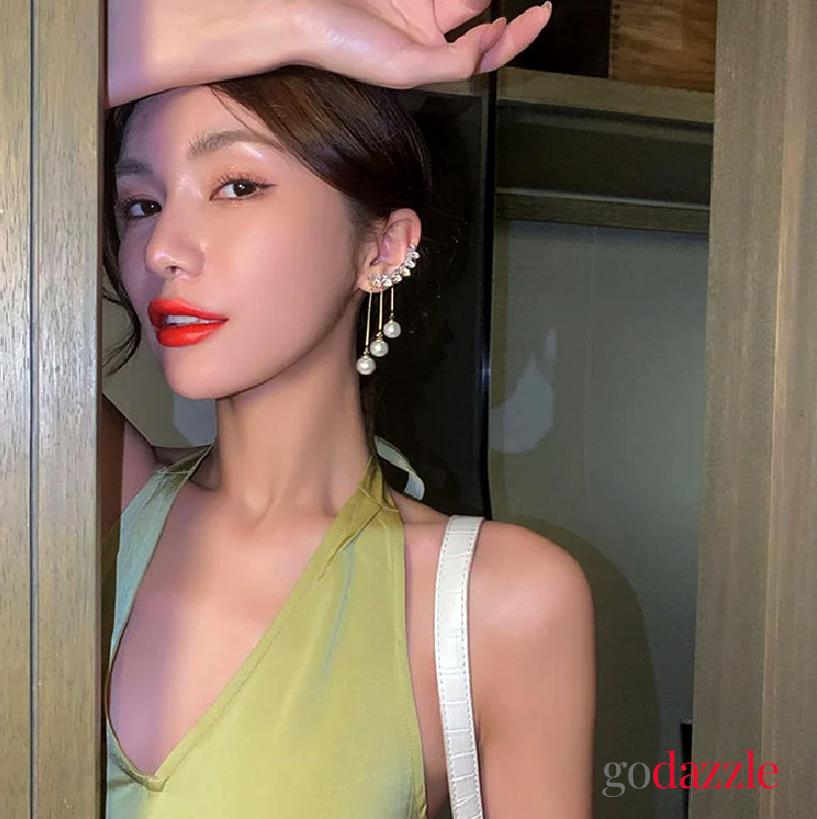 AD Ella Ear Cuff