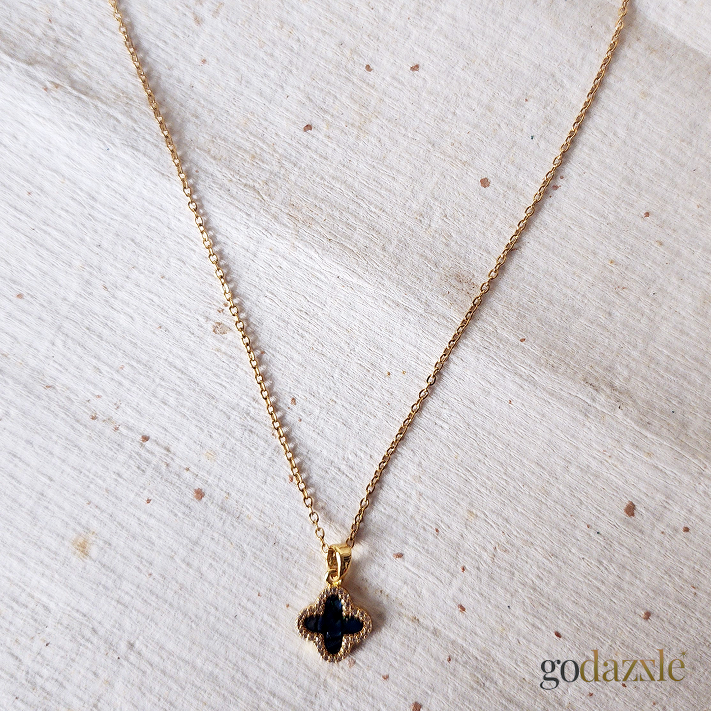 Kyle Lucky Clove Chain - GoDazzle