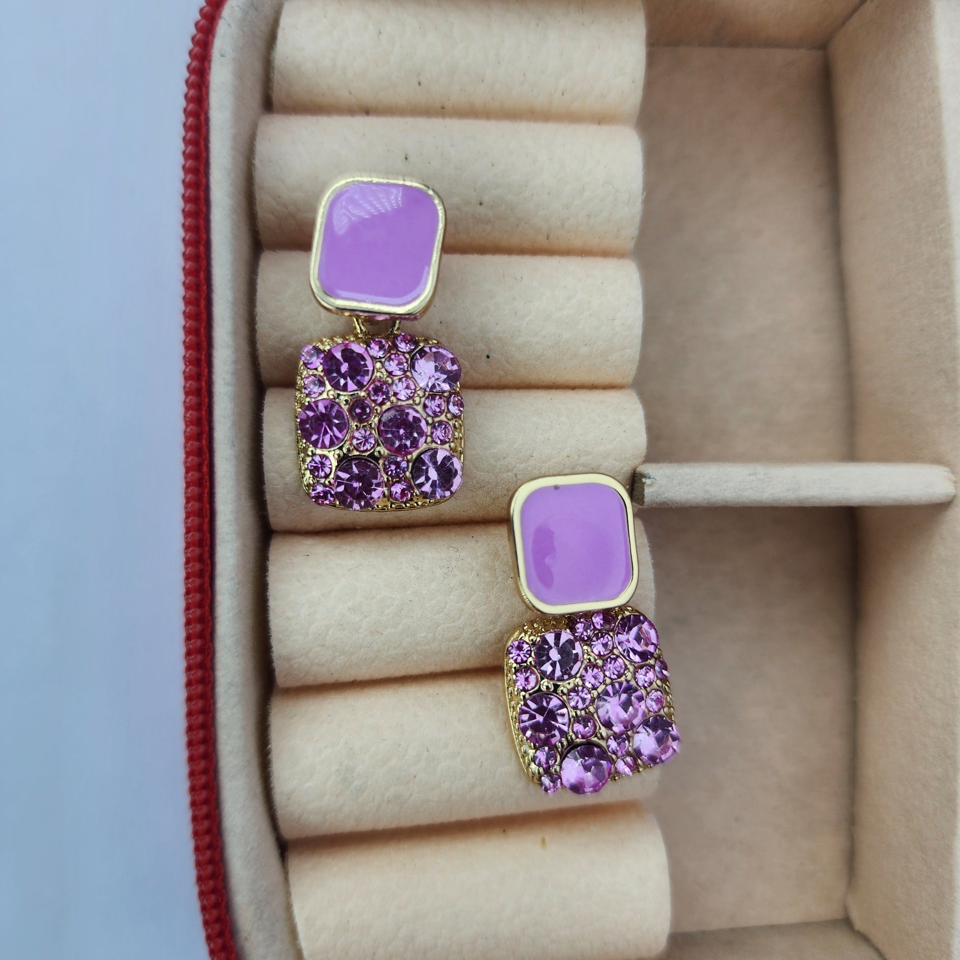 Pretty Purple Dangler - GoDazzle