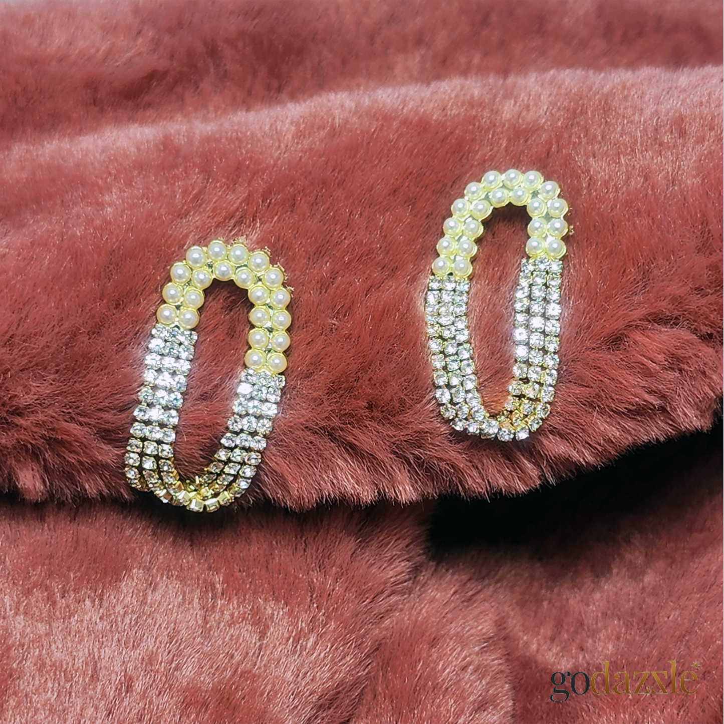 Pearl Golden AD Dangler - GoDazzle