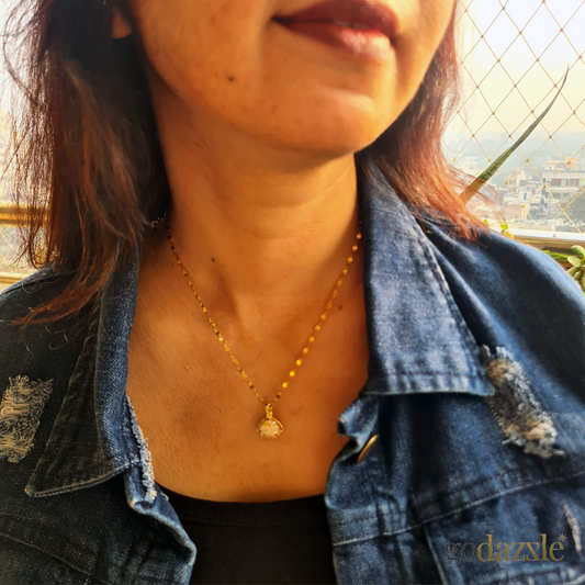 Secret Pearl Chain - GoDazzle